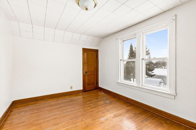 2008 E 2nd Street, Superior, WI 54880