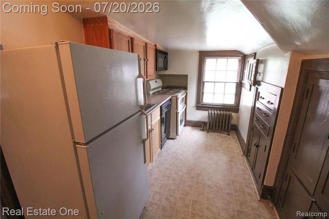 90 Edison Street, Detroit, MI 48202