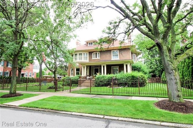 90 Edison Street, Detroit, MI 48202