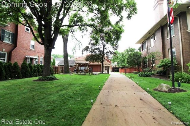 90 Edison Street, Detroit, MI 48202
