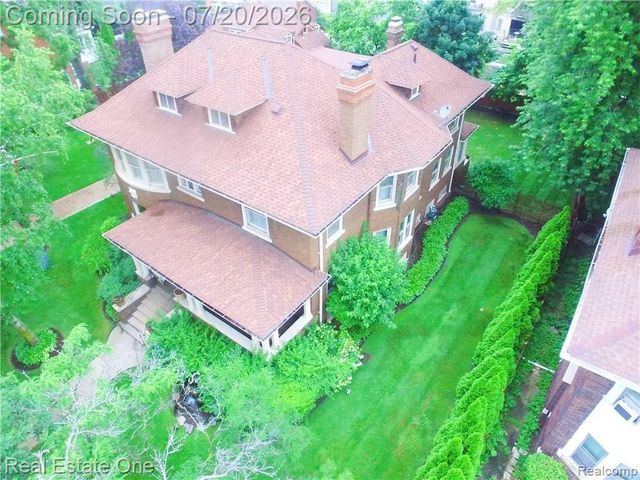 90 Edison Street, Detroit, MI 48202