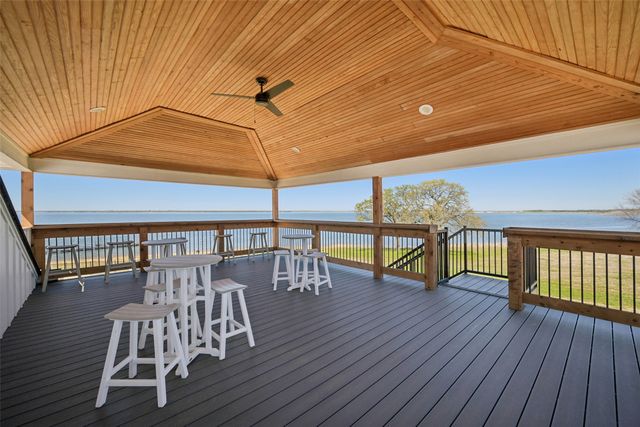 500 Shores Drive, Honey Grove, TX 75446