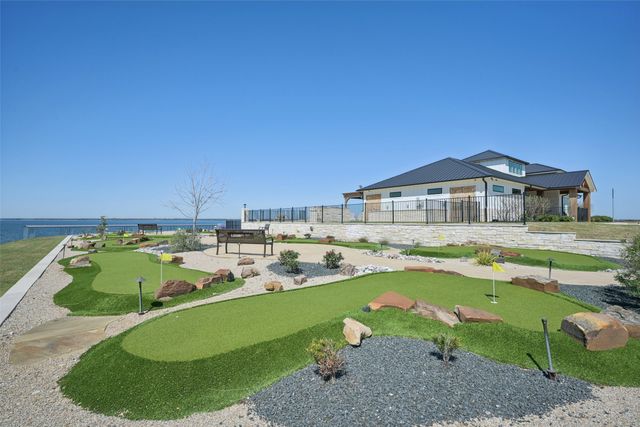 500 Shores Drive, Honey Grove, TX 75446