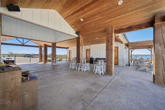 500 Shores Drive, Honey Grove, TX 75446