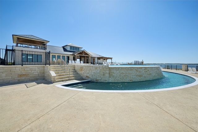 500 Shores Drive, Honey Grove, TX 75446