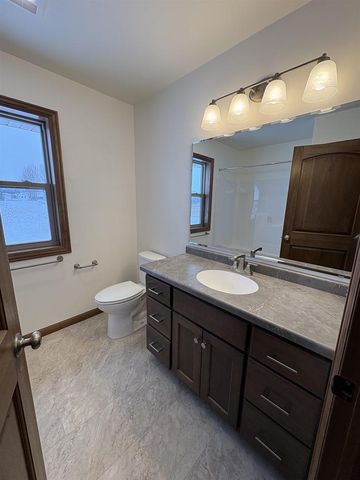 3706 EDWINA DRIVE, De Pere, WI 54115