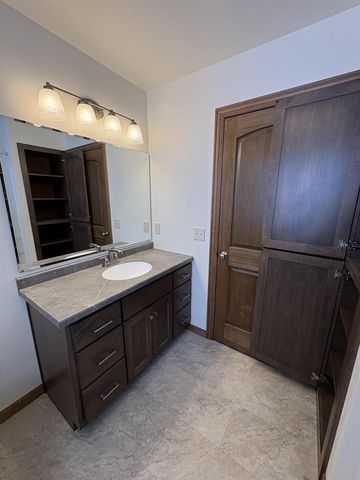 3706 EDWINA DRIVE, De Pere, WI 54115