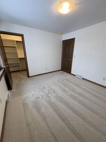 3706 EDWINA DRIVE, De Pere, WI 54115