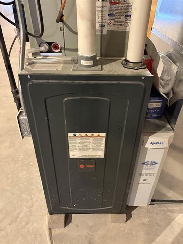 3706 EDWINA DRIVE, De Pere, WI 54115