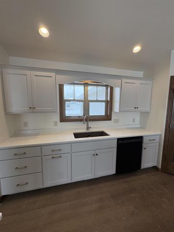 3706 EDWINA DRIVE, De Pere, WI 54115