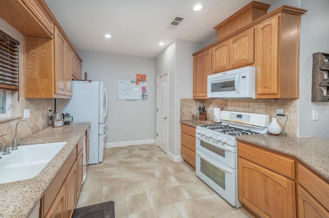 4530 Maximus Rd, Denair, CA 95316