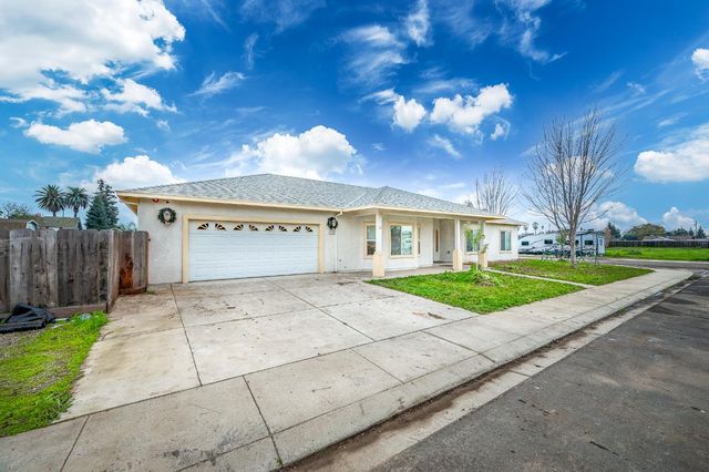 4530 Maximus Rd, Denair, CA 95316