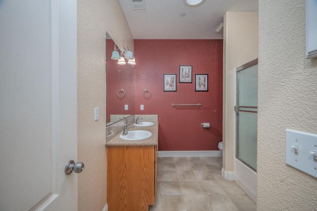 4530 Maximus Rd, Denair, CA 95316