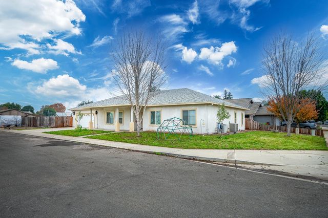 4530 Maximus Rd, Denair, CA 95316