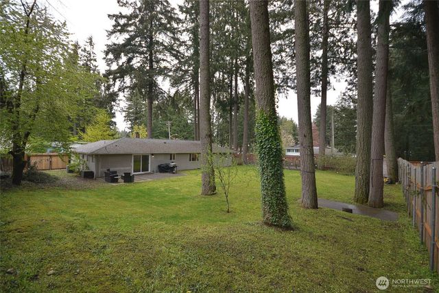 6909 33rd Avenue SW, Lacey, WA 98503