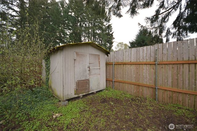 6909 33rd Avenue SW, Lacey, WA 98503