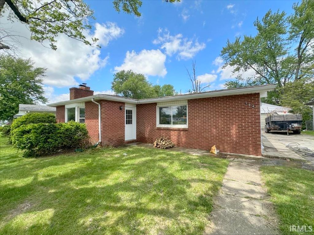 704 MIAMI Boulevard, Kokomo, IN 46902