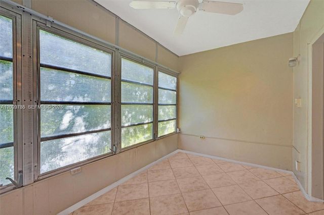 1030 Country Club Dr 405, Margate, FL 33063