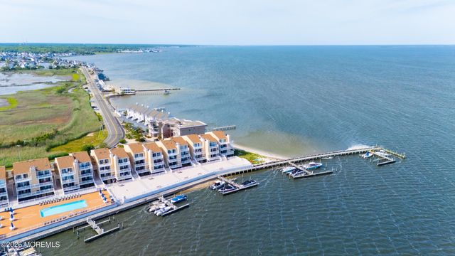 401 Bay Shore Drive 17B, Barnegat, NJ 08005