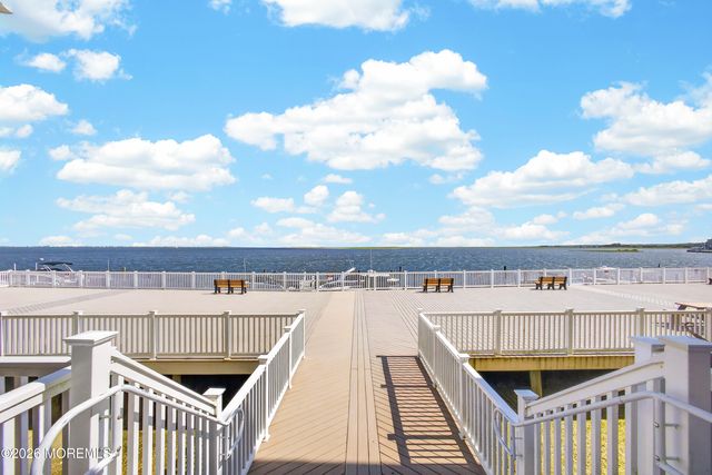 401 Bay Shore Drive 17B, Barnegat, NJ 08005