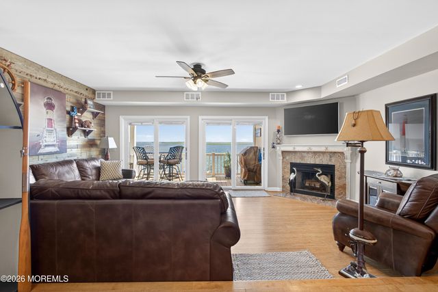 401 Bay Shore Drive 17B, Barnegat, NJ 08005
