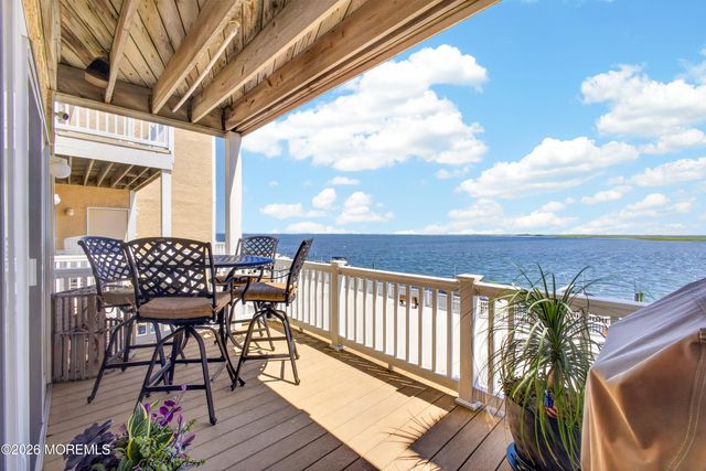 401 Bay Shore Drive 17B, Barnegat, NJ 08005