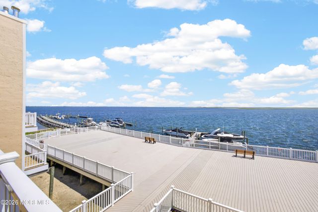 401 Bay Shore Drive 17B, Barnegat, NJ 08005