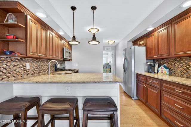 401 Bay Shore Drive 17B, Barnegat, NJ 08005