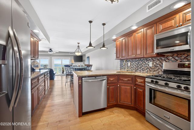 401 Bay Shore Drive 17B, Barnegat, NJ 08005