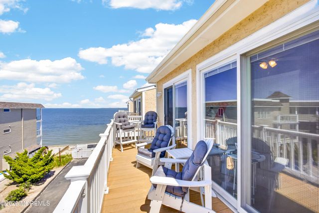 401 Bay Shore Drive 17B, Barnegat, NJ 08005