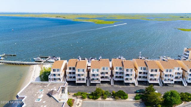 401 Bay Shore Drive 17B, Barnegat, NJ 08005