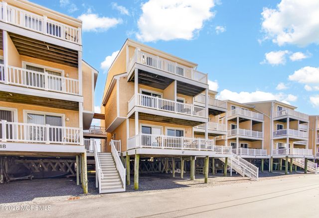 401 Bay Shore Drive 17B, Barnegat, NJ 08005