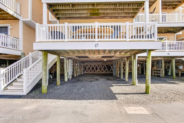 401 Bay Shore Drive 17B, Barnegat, NJ 08005