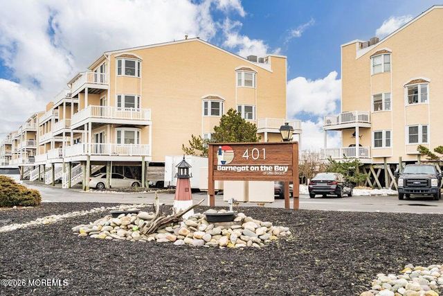 401 Bay Shore Drive 17B, Barnegat, NJ 08005