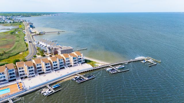 401 Bay Shore Drive 17B, Barnegat, NJ 08005