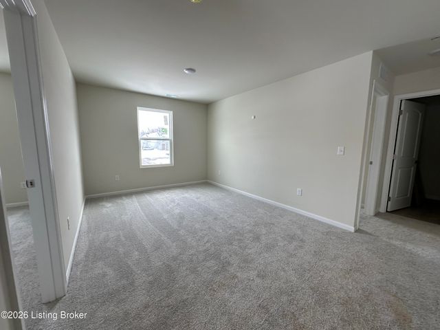 8300 Fairmount Rd, Louisville, KY 40291