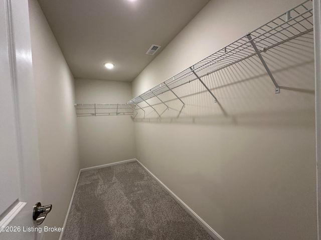 8300 Fairmount Rd, Louisville, KY 40291