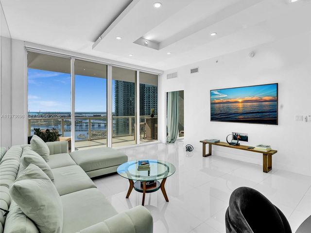 2020 N Bayshore Dr 3303, Miami, FL 33137