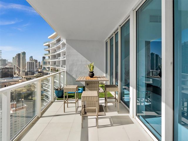 2020 N Bayshore Dr 3303, Miami, FL 33137