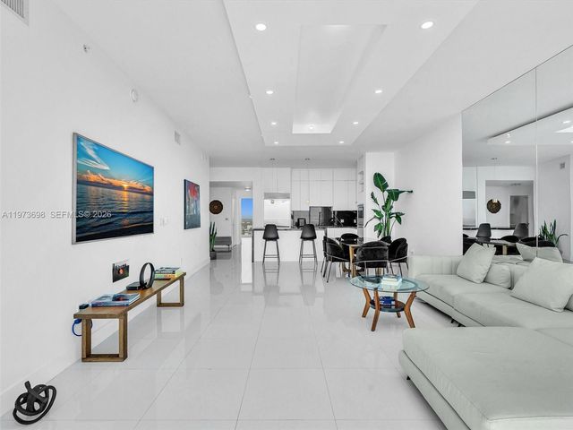 2020 N Bayshore Dr 3303, Miami, FL 33137