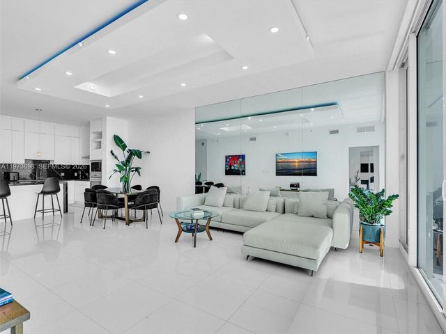 2020 N Bayshore Dr 3303, Miami, FL 33137