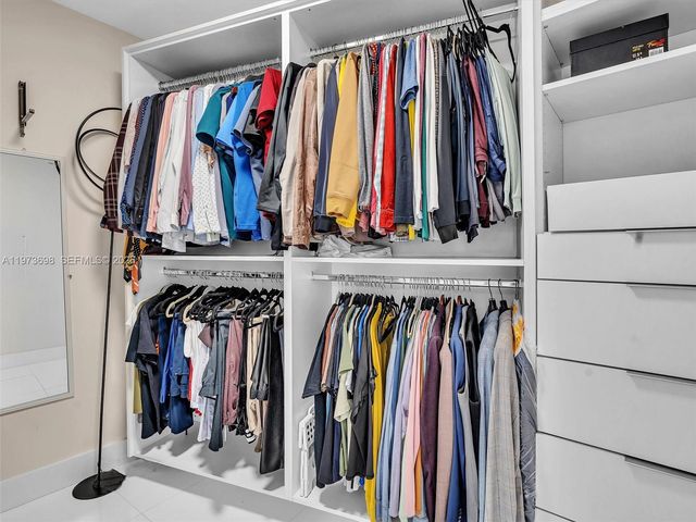 2020 N Bayshore Dr 3303, Miami, FL 33137