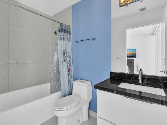 2020 N Bayshore Dr 3303, Miami, FL 33137