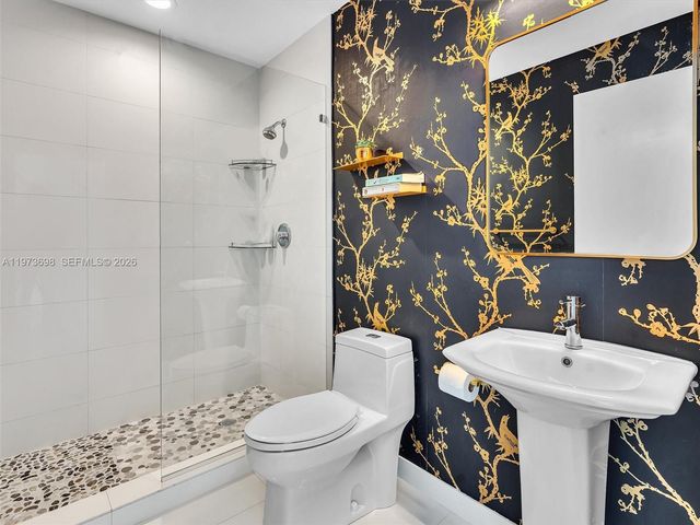 2020 N Bayshore Dr 3303, Miami, FL 33137