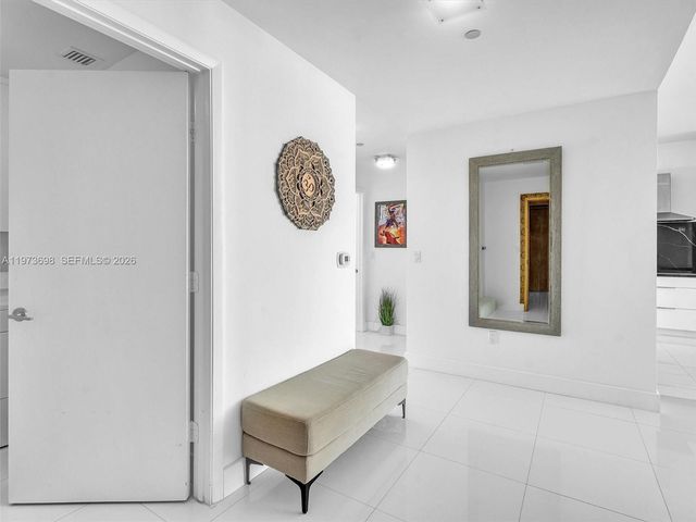 2020 N Bayshore Dr 3303, Miami, FL 33137