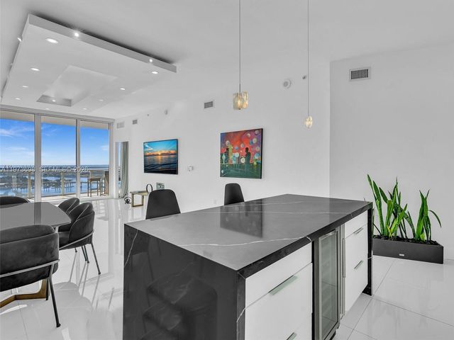 2020 N Bayshore Dr 3303, Miami, FL 33137