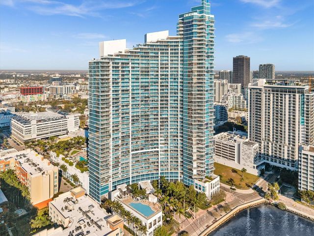 2020 N Bayshore Dr 3303, Miami, FL 33137