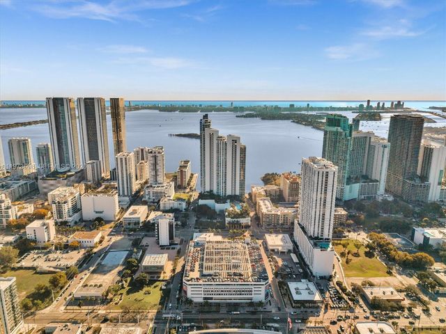 2020 N Bayshore Dr 3303, Miami, FL 33137