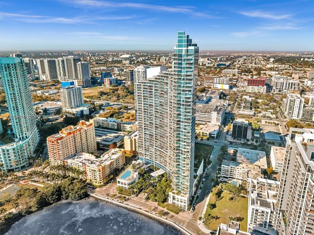 2020 N Bayshore Dr 3303, Miami, FL 33137