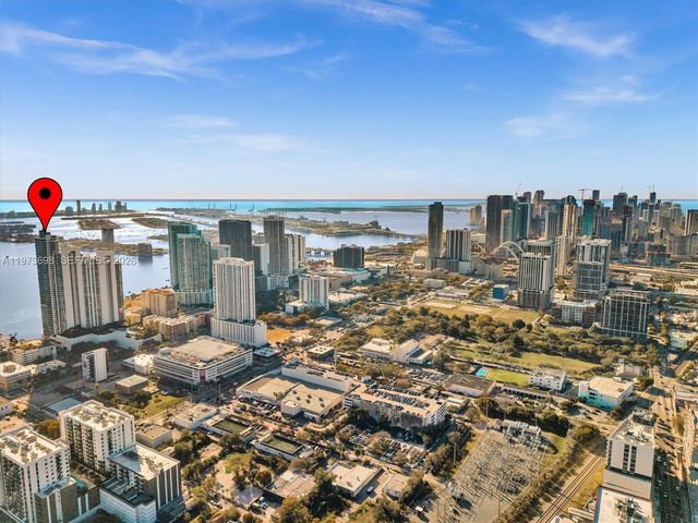 2020 N Bayshore Dr 3303, Miami, FL 33137
